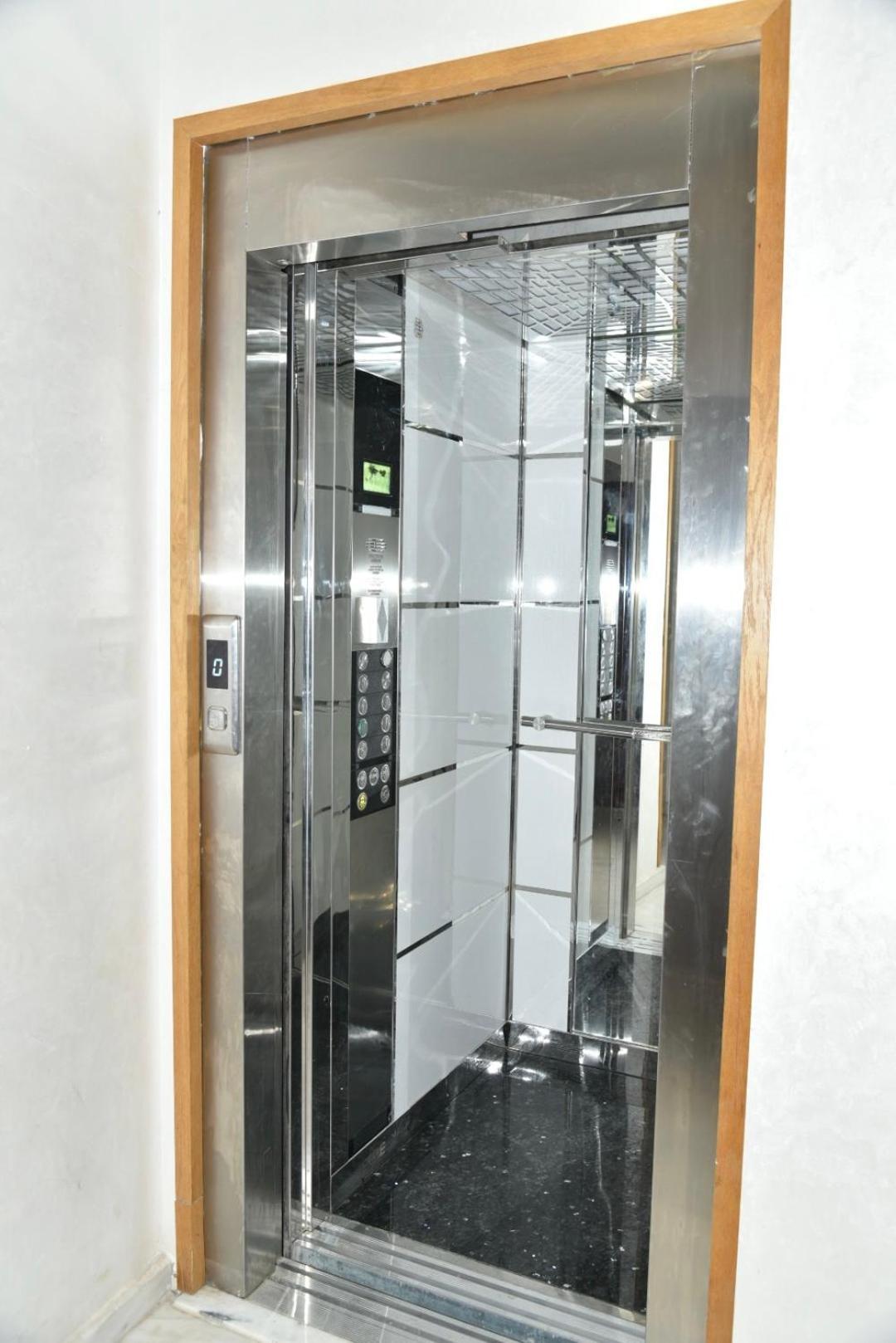 Bright 3-Br In Heart Of Kenitra-Perfect Summer Stay With Parking! エクステリア 写真